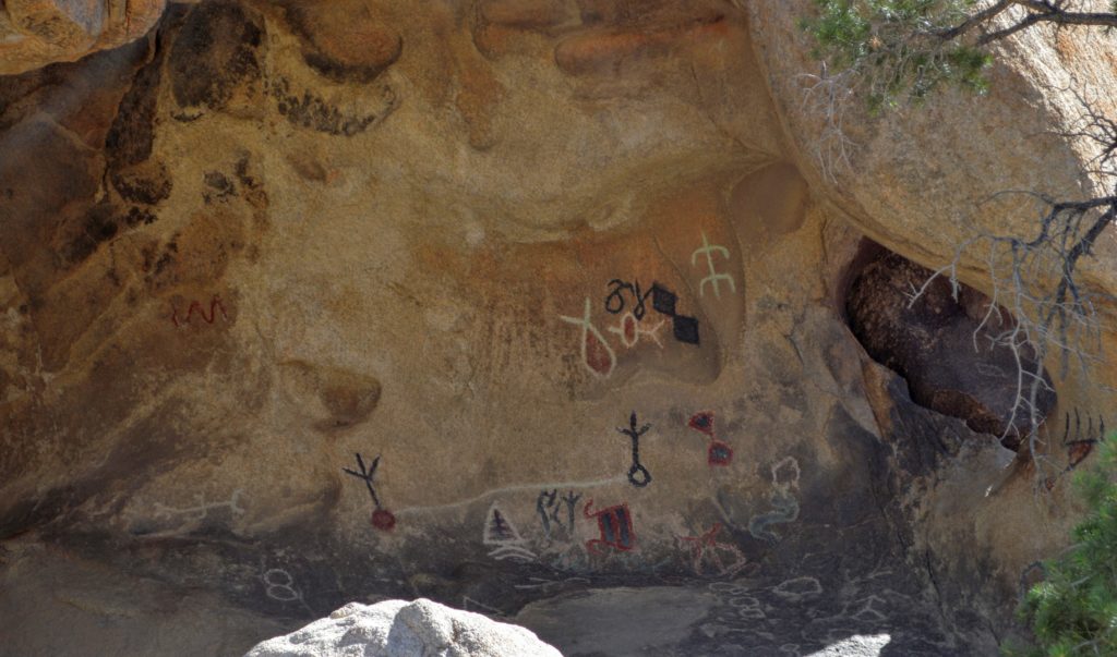 joshua-tree-petroglyphs